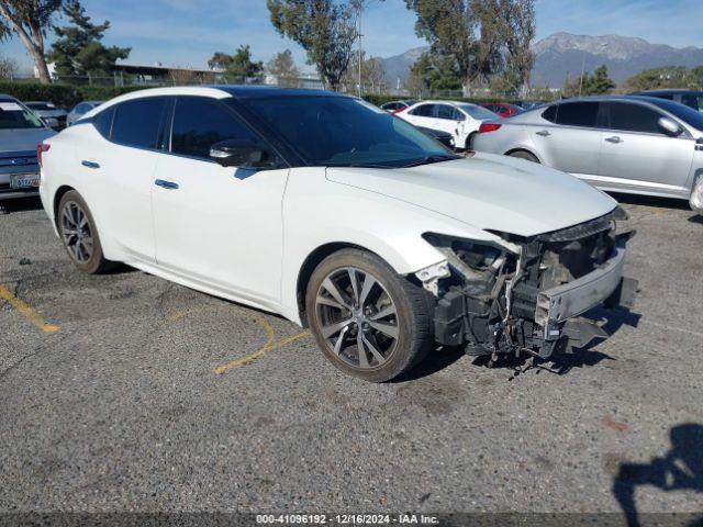  Salvage Nissan Maxima