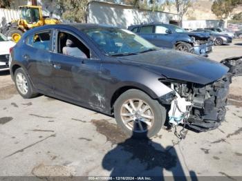  Salvage Mazda Mazda3