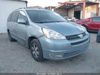  Salvage Toyota Sienna