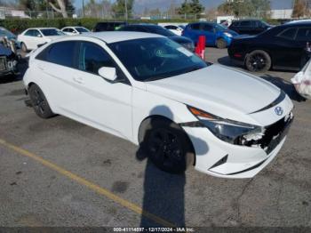  Salvage Hyundai ELANTRA