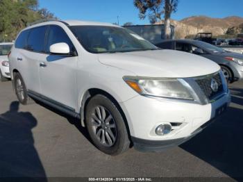  Salvage Nissan Pathfinder