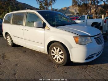  Salvage Chrysler Town & Country