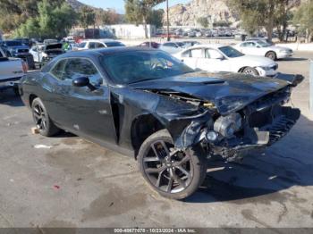  Salvage Dodge Challenger