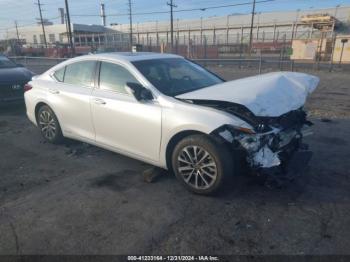  Salvage Lexus Es