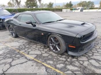  Salvage Dodge Challenger