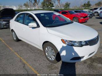  Salvage Kia Forte