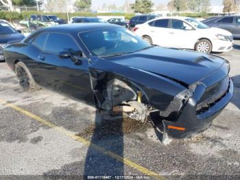  Salvage Dodge Challenger