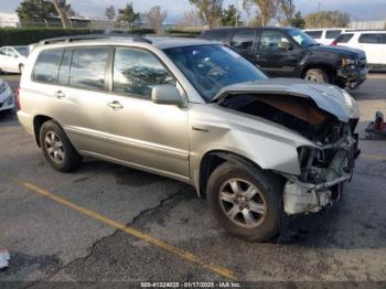  Salvage Toyota Highlander