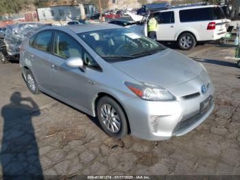  Salvage Toyota Prius