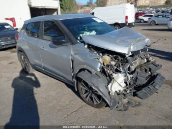  Salvage Nissan Kicks