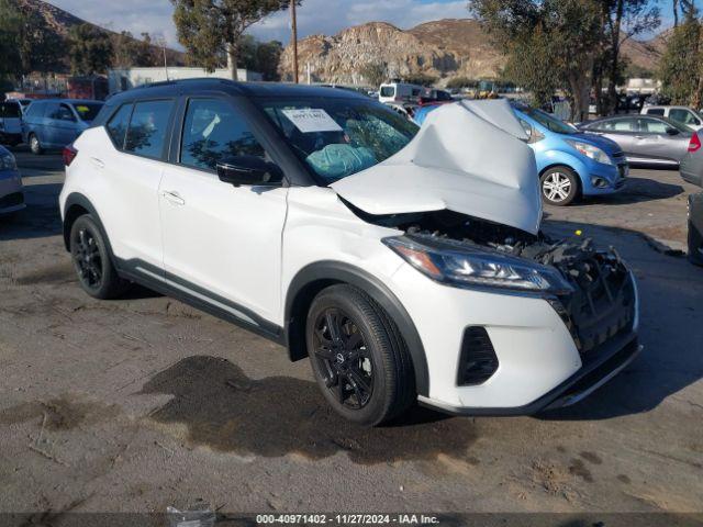  Salvage Nissan Kicks