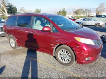  Salvage Toyota Sienna