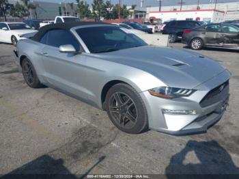  Salvage Ford Mustang