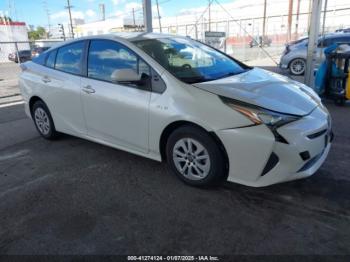  Salvage Toyota Prius