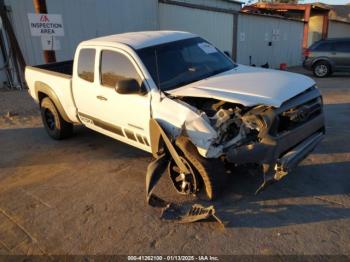  Salvage Toyota Tacoma