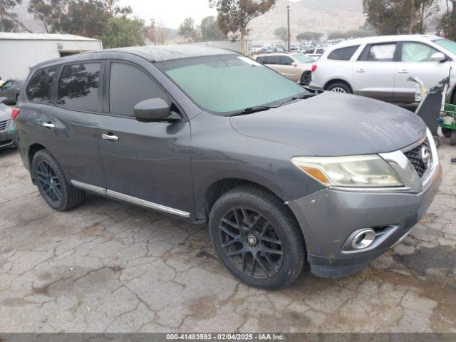  Salvage Nissan Pathfinder