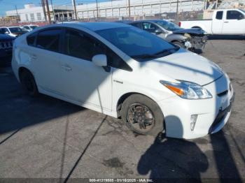  Salvage Toyota Prius