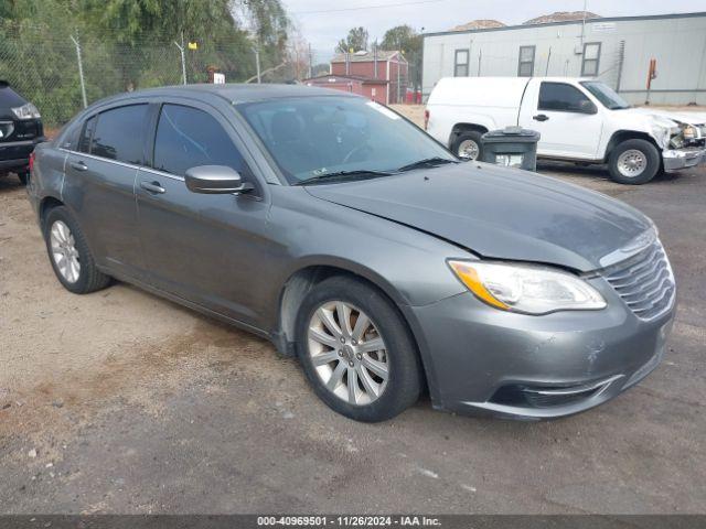  Salvage Chrysler 200