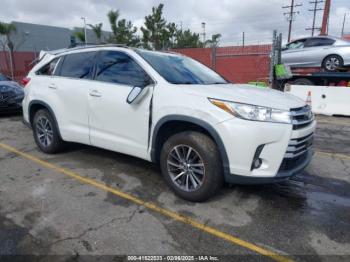  Salvage Toyota Highlander