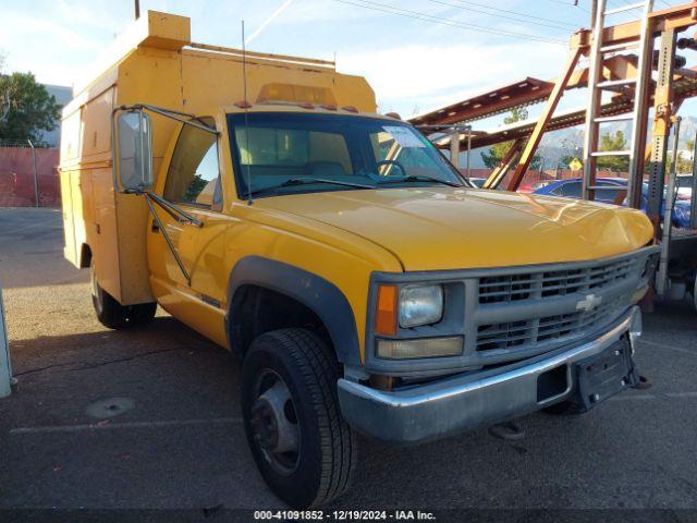  Salvage Chevrolet K3500 Chassis