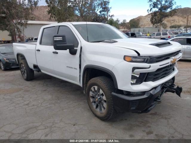  Salvage Chevrolet Silverado 2500