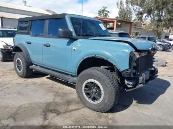  Salvage Ford Bronco