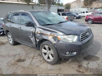  Salvage Toyota Highlander