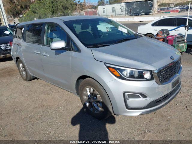  Salvage Kia Sedona