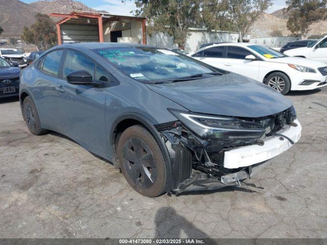  Salvage Toyota Prius