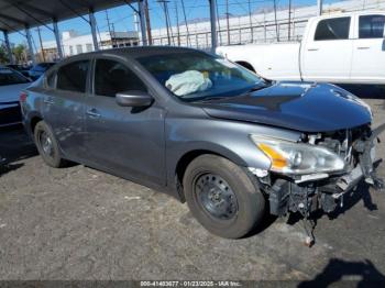  Salvage Nissan Altima