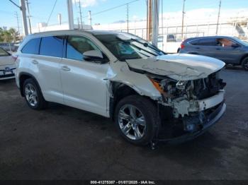  Salvage Toyota Highlander