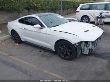  Salvage Ford Mustang