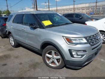  Salvage Ford Explorer