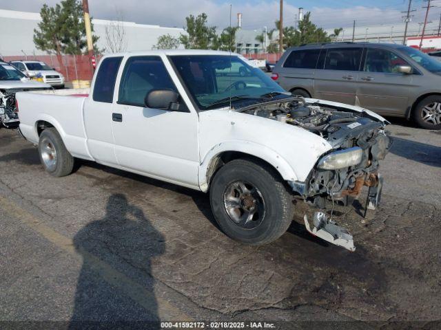  Salvage Chevrolet S-10