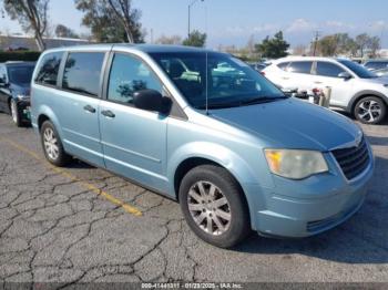  Salvage Chrysler Town & Country