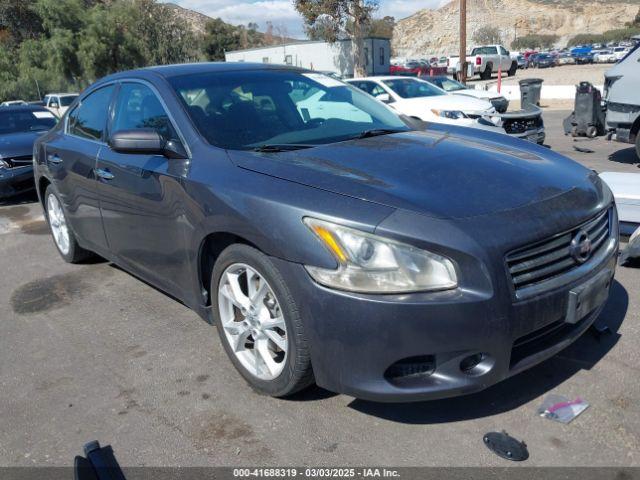  Salvage Nissan Maxima