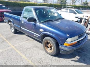  Salvage Chevrolet S-10