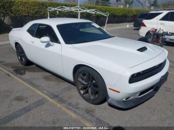  Salvage Dodge Challenger