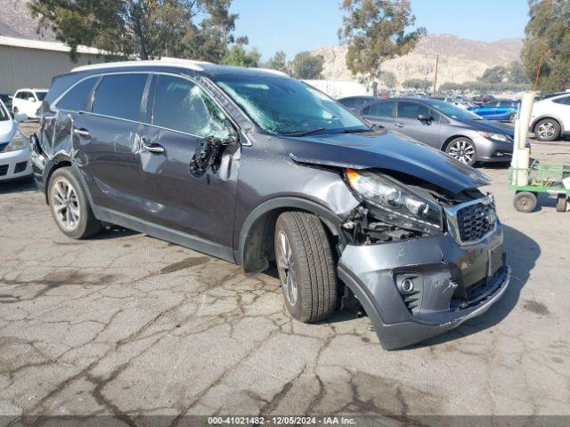  Salvage Kia Sorento