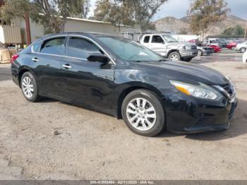  Salvage Nissan Altima