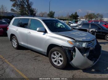  Salvage Toyota Highlander