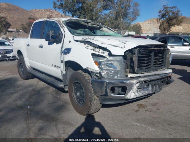  Salvage Nissan Titan