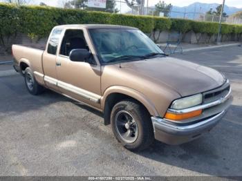  Salvage Chevrolet S-10