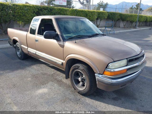  Salvage Chevrolet S-10