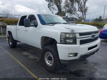  Salvage Chevrolet Silverado 2500