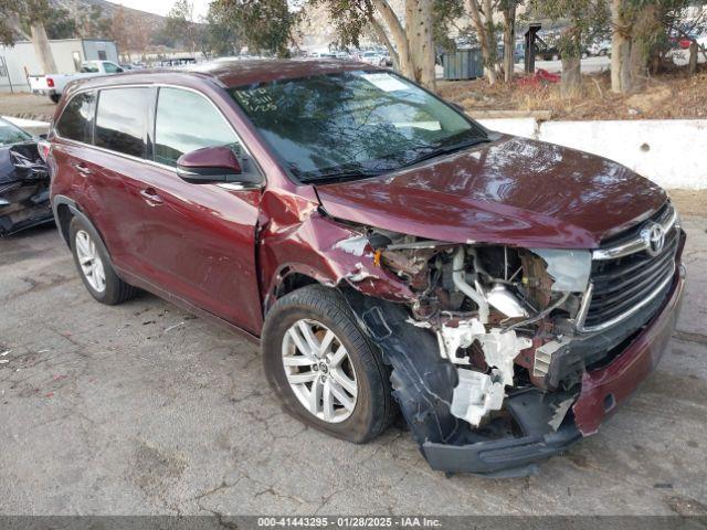  Salvage Toyota Highlander