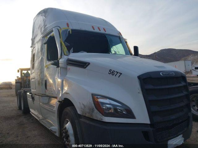  Salvage Freightliner New Cascadia 126