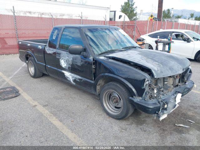  Salvage Chevrolet S-10