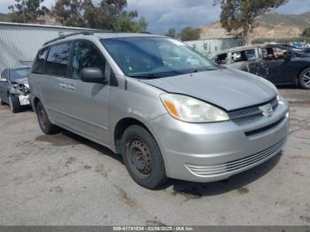  Salvage Toyota Sienna