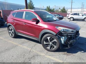  Salvage Hyundai TUCSON